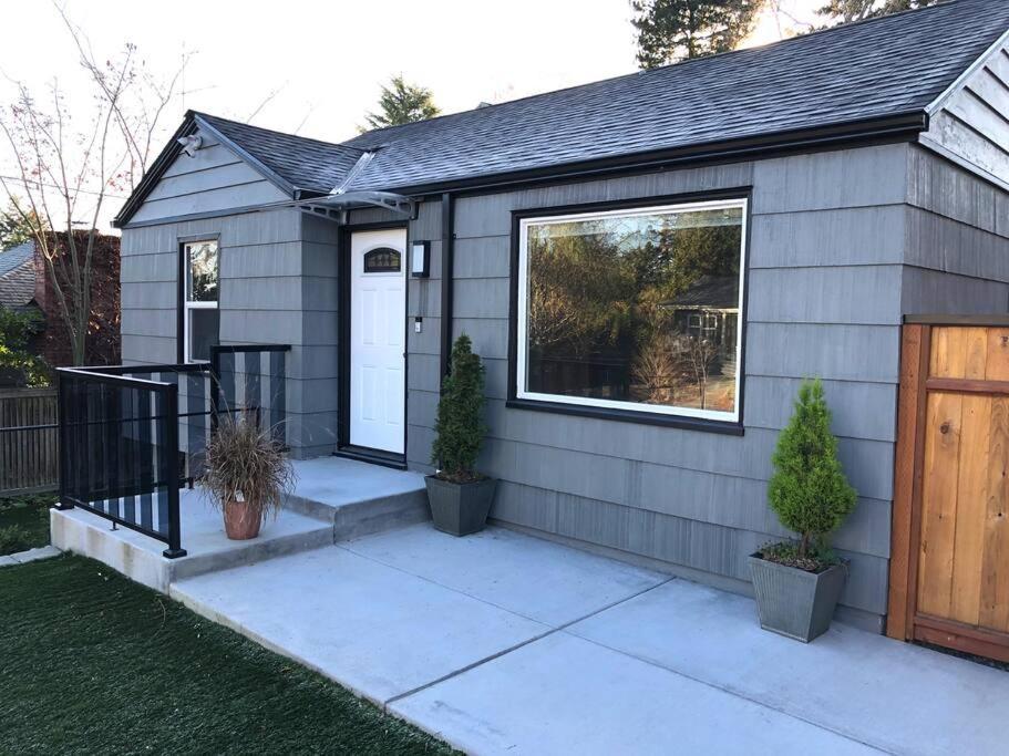 Cozy Crown Hill Carkeek Cottage W/3 Beds, Full Kitchen & Backyard In North Seattle Exteriér fotografie