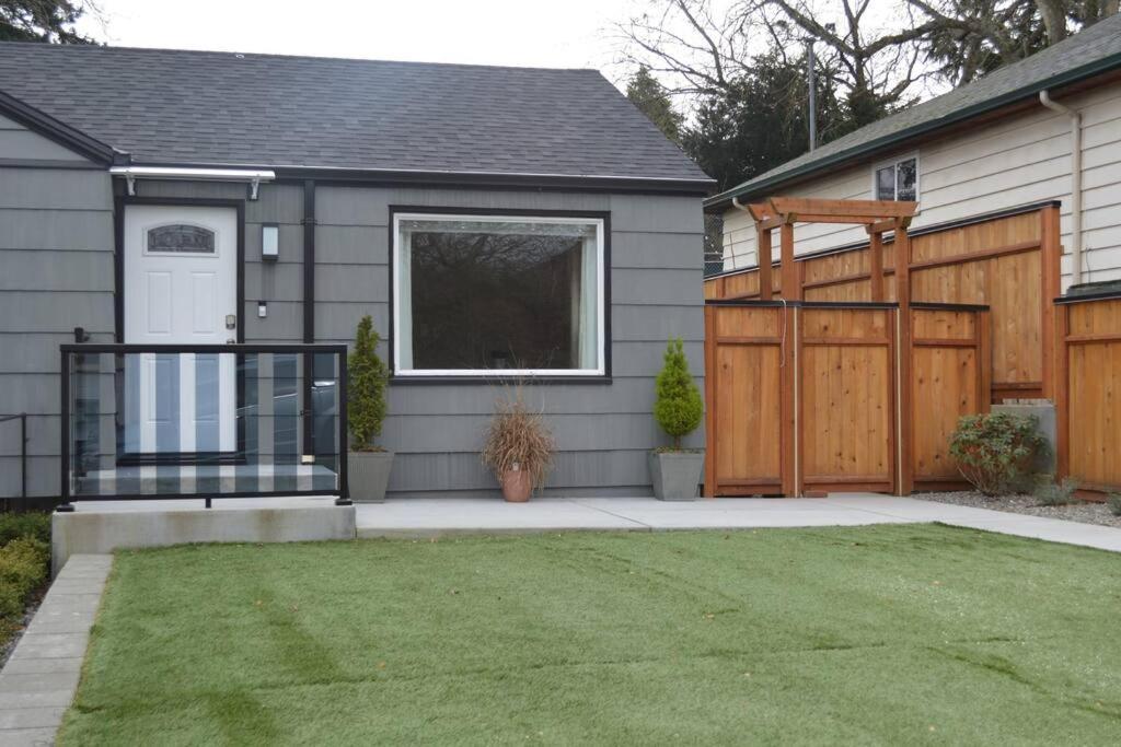 Cozy Crown Hill Carkeek Cottage W/3 Beds, Full Kitchen & Backyard In North Seattle Exteriér fotografie