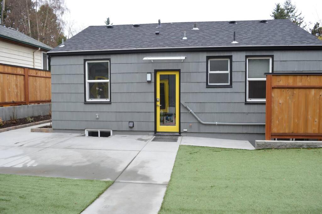 Cozy Crown Hill Carkeek Cottage W/3 Beds, Full Kitchen & Backyard In North Seattle Exteriér fotografie