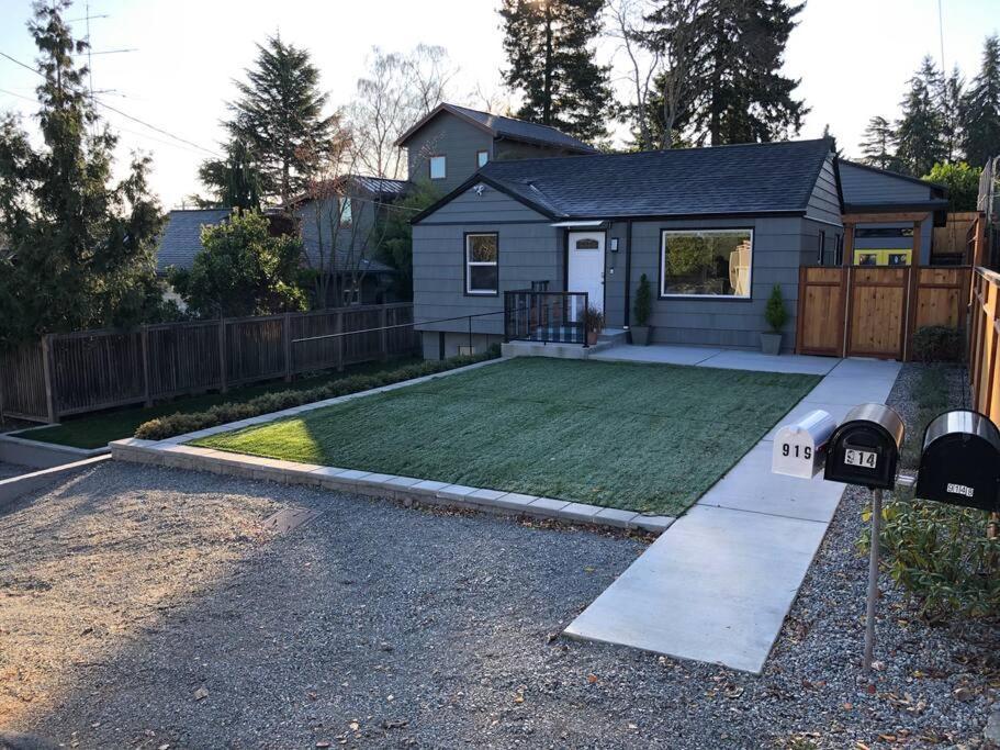 Cozy Crown Hill Carkeek Cottage W/3 Beds, Full Kitchen & Backyard In North Seattle Exteriér fotografie