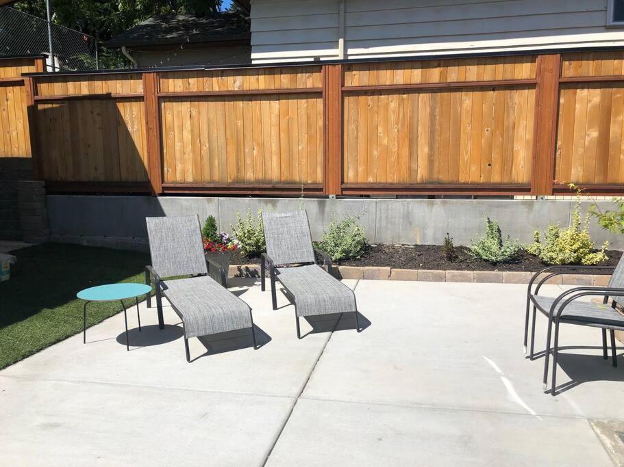 Cozy Crown Hill Carkeek Cottage W/3 Beds, Full Kitchen & Backyard In North Seattle Exteriér fotografie