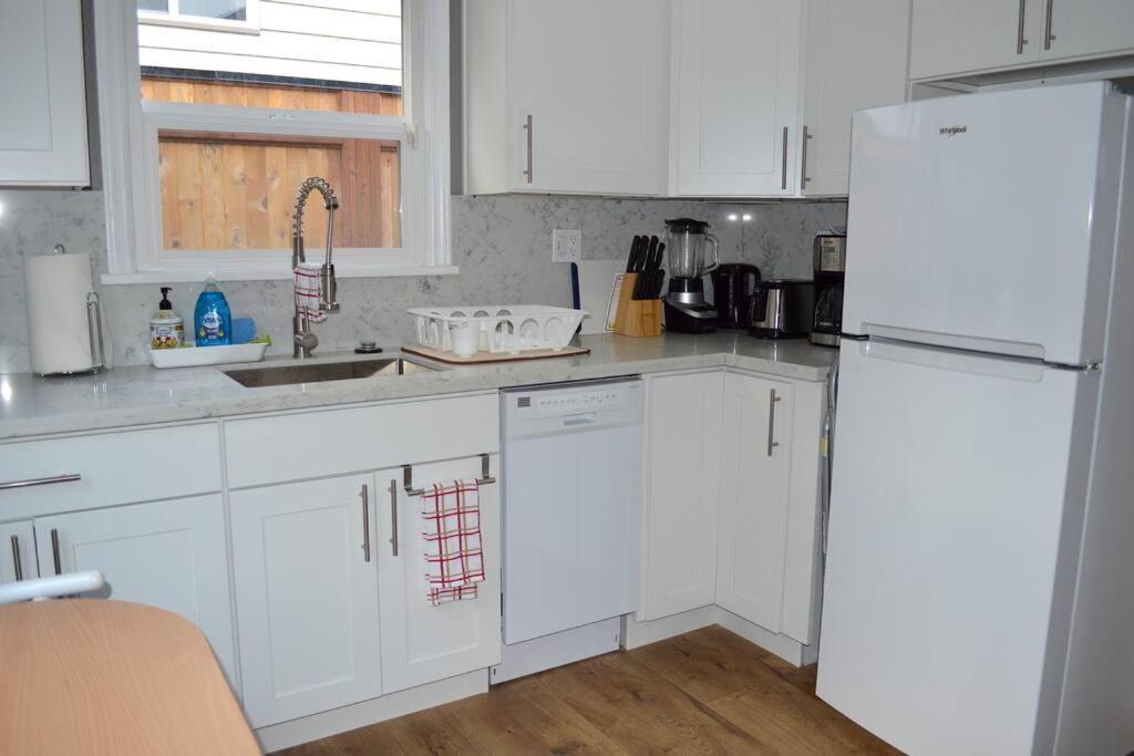 Cozy Crown Hill Carkeek Cottage W/3 Beds, Full Kitchen & Backyard In North Seattle Exteriér fotografie